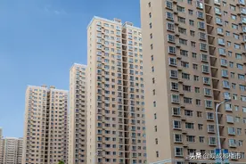 总高33层的房子，哪些层的价格高，哪些层的价格低？图片