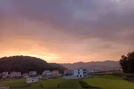 希望圆梦求学路！谭海芬：我想成为一名作家，写下我的妈妈图片