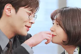 男子恋爱3年给女友转账10万，分手后要求归还，有结果了图片