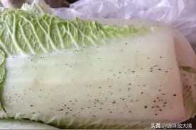 白菜上的黑点到底是什么？到底还能不能吃，好多人还不清楚图片