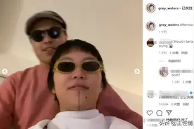 窦靖童再剃光头，绯闻男友亲自操刀，互动亲密不避嫌图片