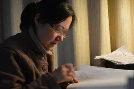 小学生满分作文《孤独》，没有“孤独”二字，改卷老师却泪流满面图片