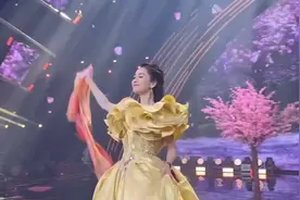 邓超晒baby直拍，再喊杨颖“大侄女”，网友直呼梦回跑男图片