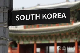 黄金价格暴跌20%！韩国投资者疯狂抄底，中国大妈买了多少？图片
