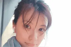 46岁贾静雯再谈婚姻落泪：二婚嫁得好，跟谁并不重要图片