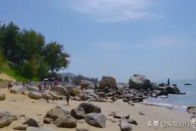 广东两口神奇的古井，都是宋朝在海滩开挖，井水却都是甘甜的淡水图片