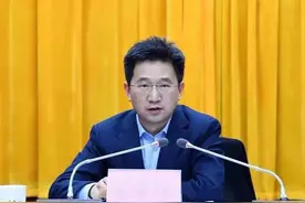 皮贵怀任铜仁市长图片