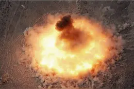 分裂分子的噩梦！东风15C钻地导弹穿透力超美国GBU57！还能反跑道图片