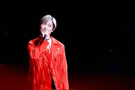 极受时尚圈宠爱的李宇春，穿搭到底有什么特点？图片