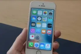 苹果新机iPhoneSE迎来第一批黑评：打电话能听到电流声音图片