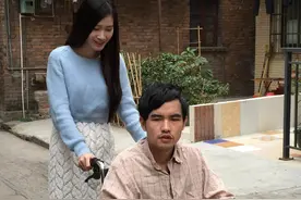 90后女孩网络相识“轮椅哥”倒追成功 只因他是“周杰伦图片