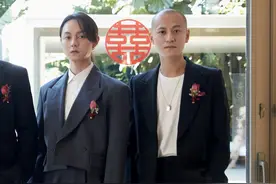 王彦霖大婚伴郎团颜值引争议，尹正憔悴不堪，杨紫前男友光头抢镜图片