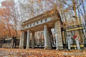 张雪峰:这些大学名气不大,但专业领域很吃香，文/理/艺术生都能选图片