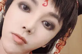 华晨宇小哪吒造型明星手机壁纸图片