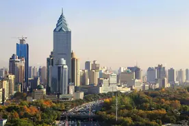 在新时代新征程上展现新气象新作为——我区知识分子、青年学生热议党的十九届六中全会精神图片