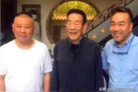 杨议在相声界，无门无派无靠山，为何能住3000平豪宅？图片