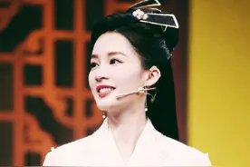 有一种保守叫李沁，为了和已婚的张若昀“避嫌”，宁可挤坏郭麒麟图片