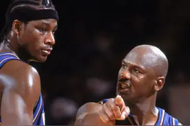 乔丹贬低夸梅布朗，但对科比毫不吝啬赞美之词，尊重需要自己争取图片