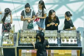 柜姐眼里很low的试用手法，自己不在意，用了也看不出效果图片