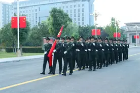 第71集团军全体官兵：祝伟大的祖国生日快乐！图片