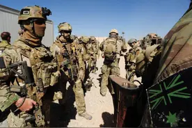 澳大利亚决定从阿富汗撤军，引发一大群体恐慌，此前有300人被杀图片