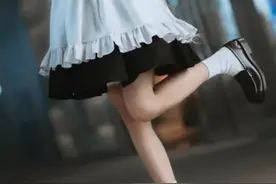 cos play白毛猫猫女仆图片