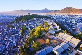 丽江市人口分布图：永胜县33.68万，玉龙县22.4万图片