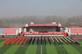 新入职消防员挑战班长，结果是……图片