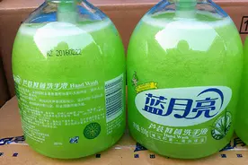 洗手液能洗脸吗 不小心拿洗手液洗脸了怎么办图片