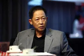 没曾想王志文的硬笔书法也是如此惊艳，洒脱奔放，个性鲜明图片