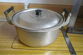 4亿中国人铝摄入量超标，为什么那口做饭的铝锅还是扔不掉？图片