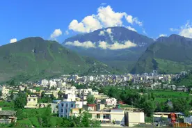 四川省凉山彝族自治州雷波县简介图片