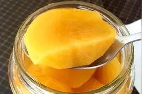 “中国黄桃第一县”新鲜正当季，用黄桃做出4种美食，有颜有料图片