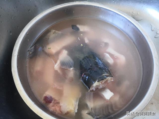 清江鱼怎么刮鱼鳞
