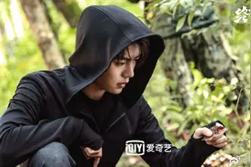 《终极笔记》张起灵一生只流过一次泪，不是为了吴邪，而是为她图片