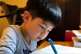 爱“磨蹭”的娃也有优点，父母正确引导，才能让“磨蹭娃”有出息图片