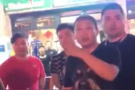 二驴出车祸｜库里南与宝马首尾相撞！五哥说平台吸金第一人是lv图片