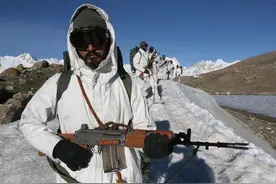 印度选择在这个时候向中印边境地区加强部署军力，他想干什么？图片