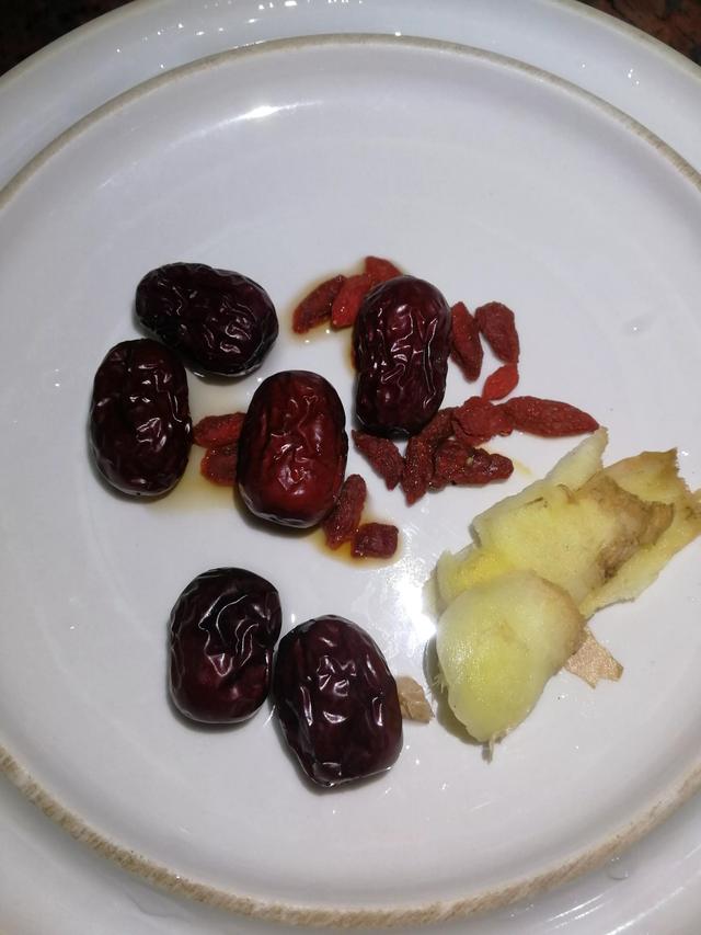 秋季小孩子能喝花胶汤吗 适合秋天喝的花胶汤