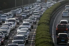 青城山公开喊话别用高德，地图导航为何会不准？图片