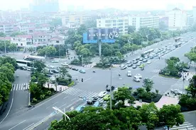 定了！8月1日起，岳阳中心城区机关事业单位试行“朝九晚五”图片