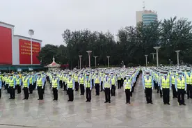 晋城市公安局交通警察支队举行攻坚全国文明城市建设工作动员誓师仪式图片