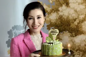 50岁李嘉欣嫁“空壳”豪门、百亿落空很可悲？富婆的精明你不懂图片