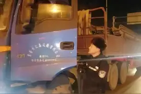 市民举报大货车闯禁行 滨州交警5分钟内迅速查处！图片