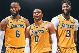 科比曾经的球队核心队友6个，詹姆斯有18个，那迈克尔乔丹呢？图片