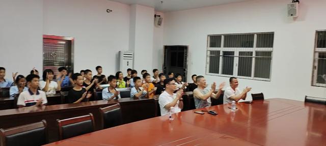 祝贺!肇庆怀集运动员卢童娟和高林志在全运会上勇夺冠军