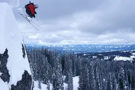 女猎手雪上飞（02）乔装飞滑快枪喝鹿血，爷爷造就“雪上飞”图片