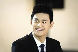 媒体批孙杨无知，前女友暗讽孙母态度嚣张坑儿子，曾被孙家人欺凌图片