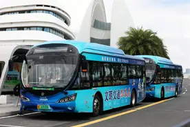 今天珠海15辆“文明交通号”公交车震撼发车！答题还有奖品拿，赶紧来打卡吧！图片