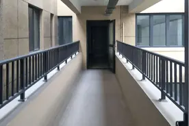 “风雨连廊”回家路，带连廊的户型到底怎么样图片